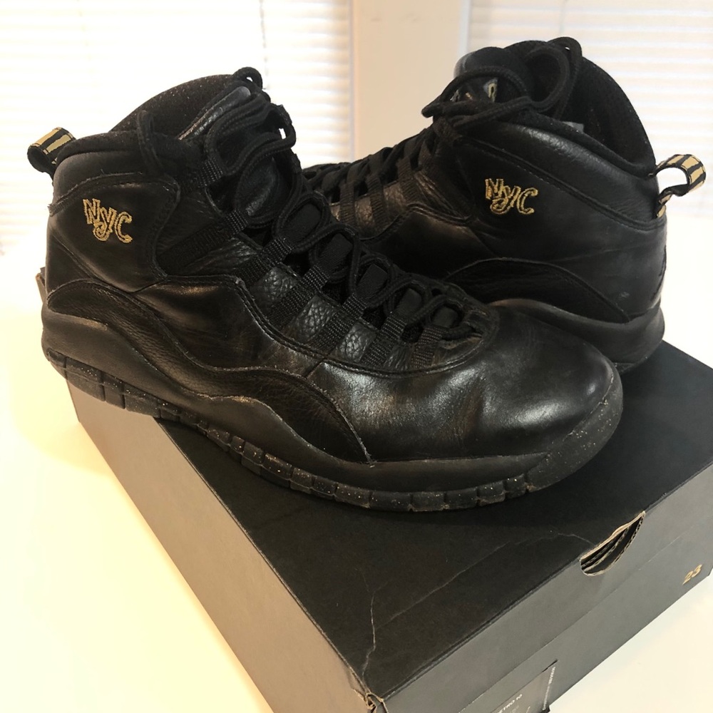 Jordan 10 NYC edition. Men’s size 9.5